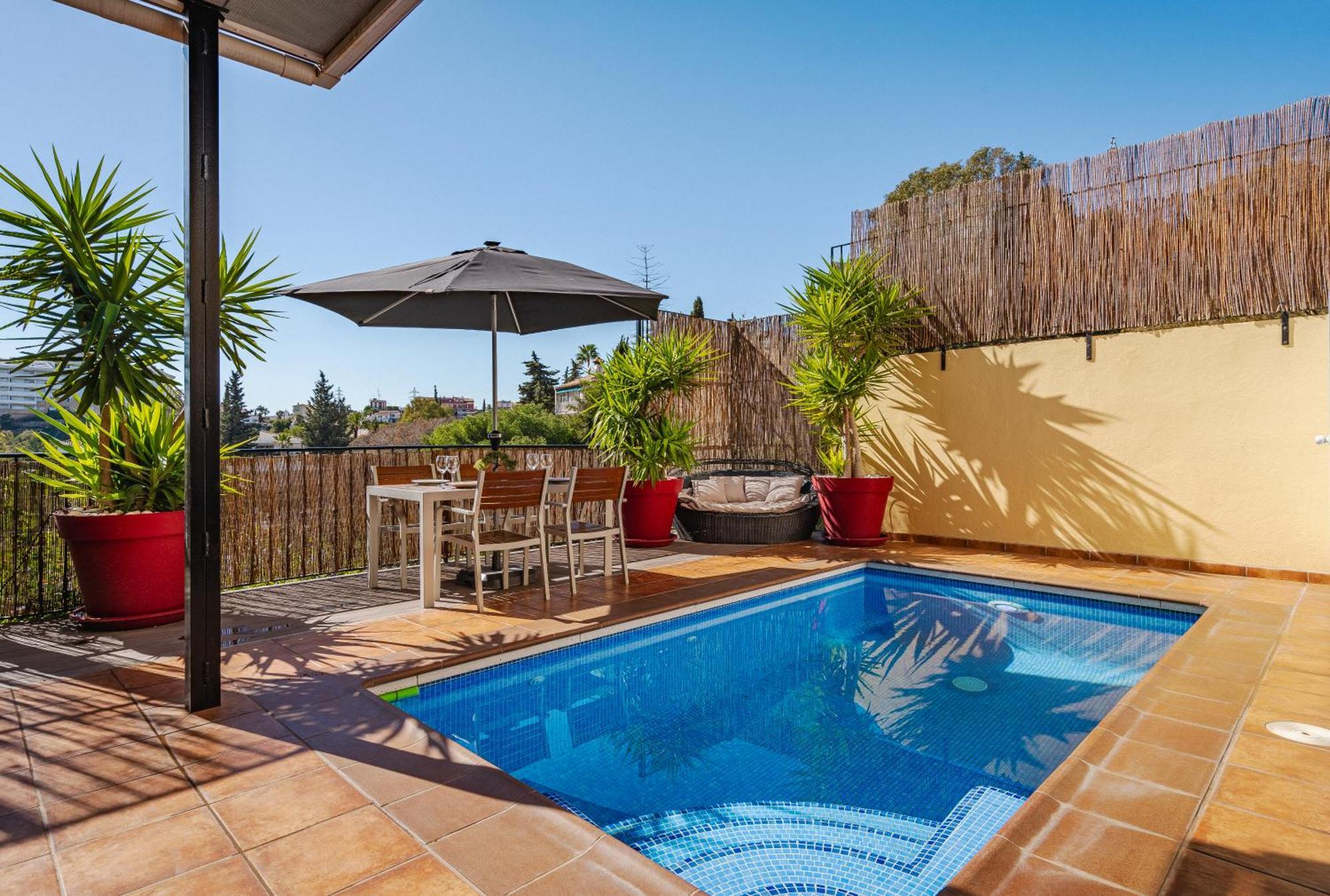 Private Luxurious Hillside Villa With Pool & Sea Views For 8 To 10 Ppl فوينخيرولا المظهر الخارجي الصورة