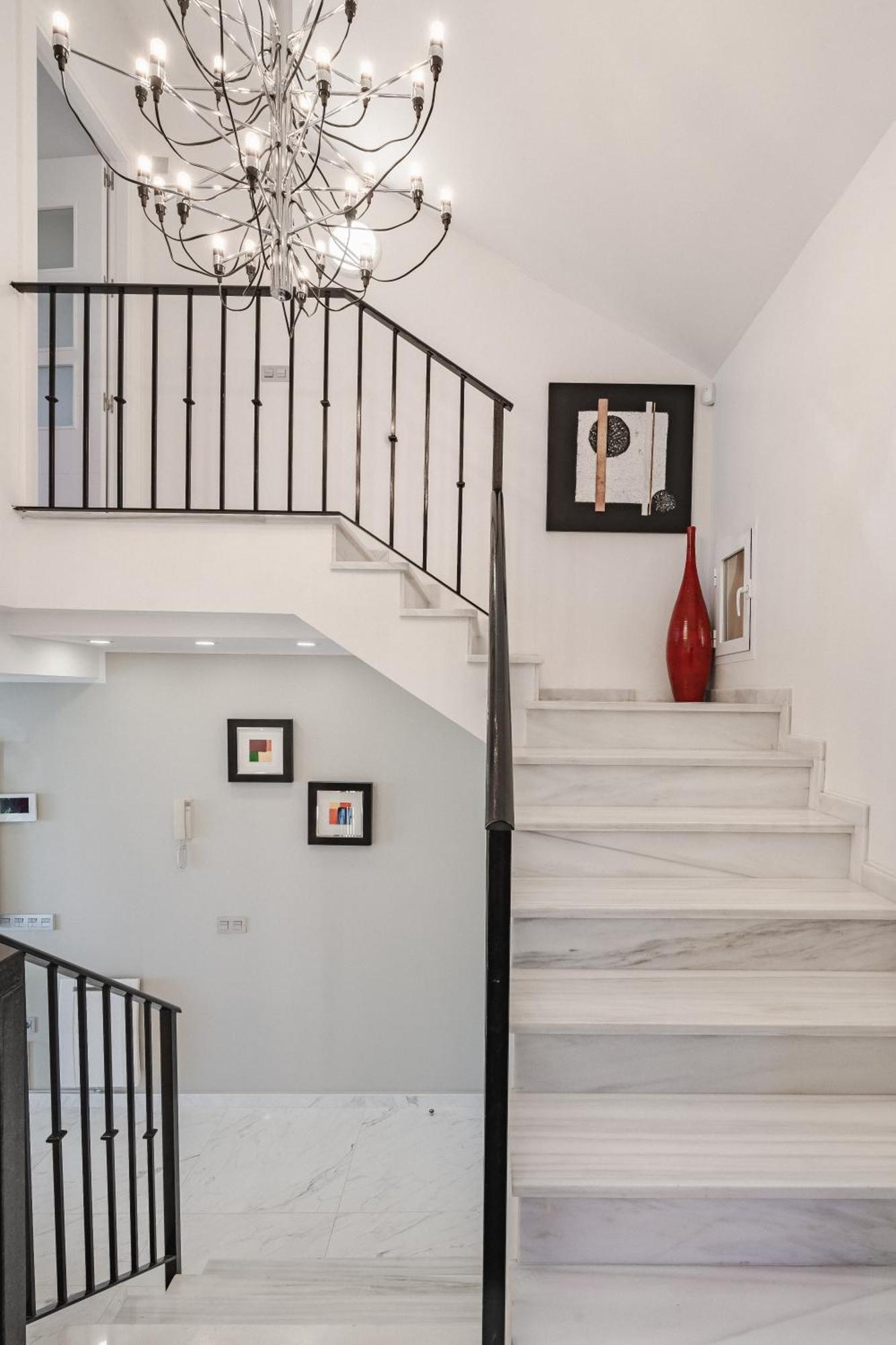 Private Luxurious Hillside Villa With Pool & Sea Views For 8 To 10 Ppl فوينخيرولا المظهر الخارجي الصورة